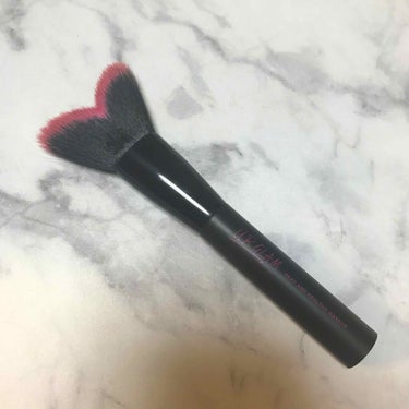 UR GLAM　V POWDER BRUSH（Vパウダーブラシ）/U R GLAM/メイクブラシを使ったクチコミ（3枚目）