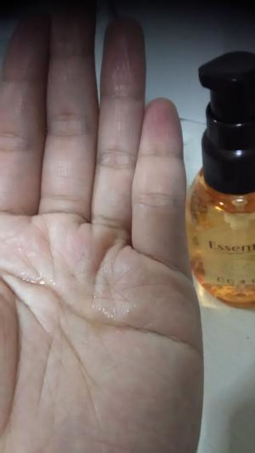 CCオイル/エッセンシャル/ヘアオイルを使ったクチコミ(3枚目)