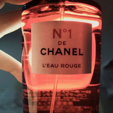 CHANEL ロー ルージュ N°1 ドゥ シャネルのクチコミ「今日は初おシャネルの香水です！

寝香水として人気の高い
CHANEL  ロー ルージュ N°.....」（1枚目）