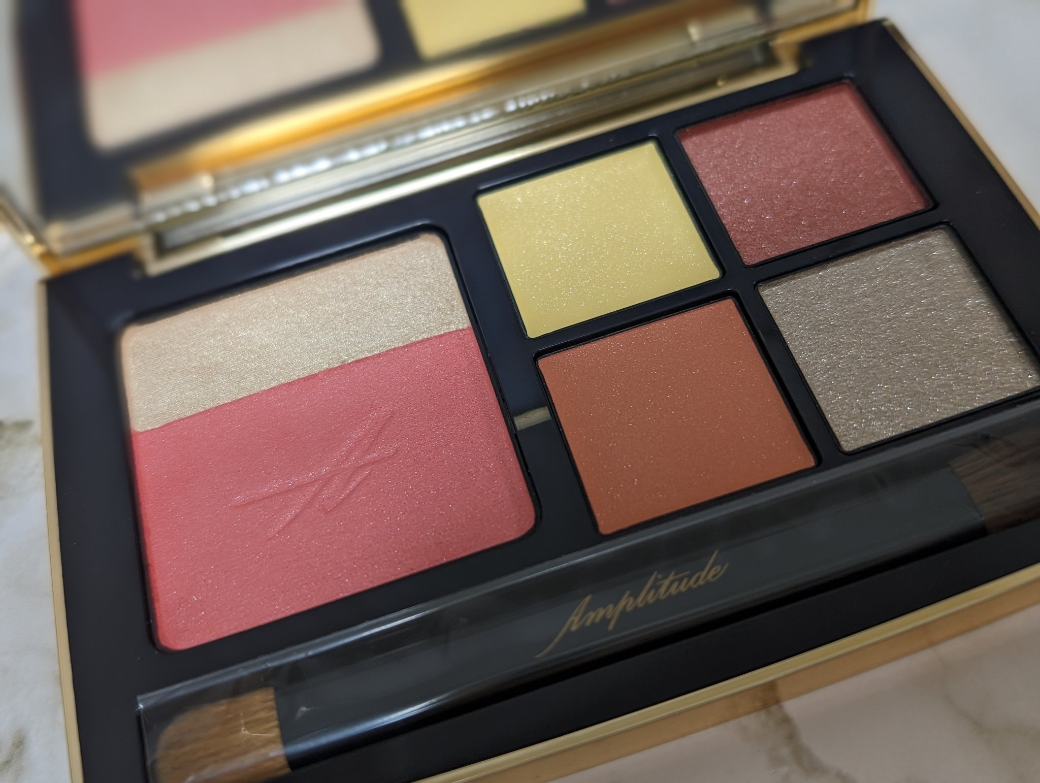 コンスピキュアス アイ＆チークカラーパレット リミテッドコレクション a/Amplitude/アイシャドウパレットを使ったクチコミ（1枚目）