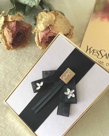 YVES SAINT LAURENT BEAUTE フェイスパレット モン パリフローラルのクチコミ「イヴ サンローラン
フェイスパレット モン パリフローラル🌹
2019.04.05発売(限定.....」(3枚目)