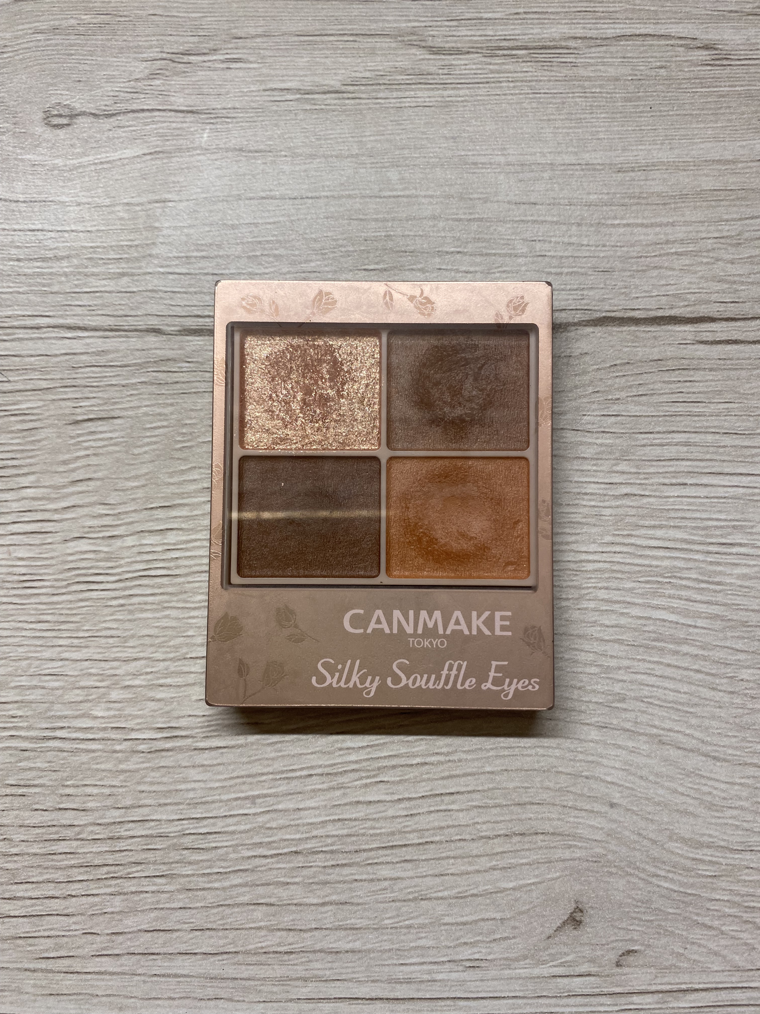 シルキースフレアイズ（マットタイプ）/キャンメイク/アイシャドウパレットを使ったクチコミ（1枚目）