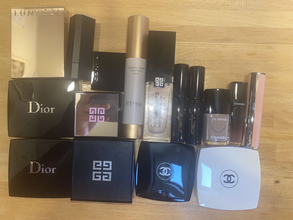 プリズム・リーブル・スキンケアリング・グロウ 2-N120/GIVENCHY/リキッドファンデーションを使ったクチコミ（2枚目）