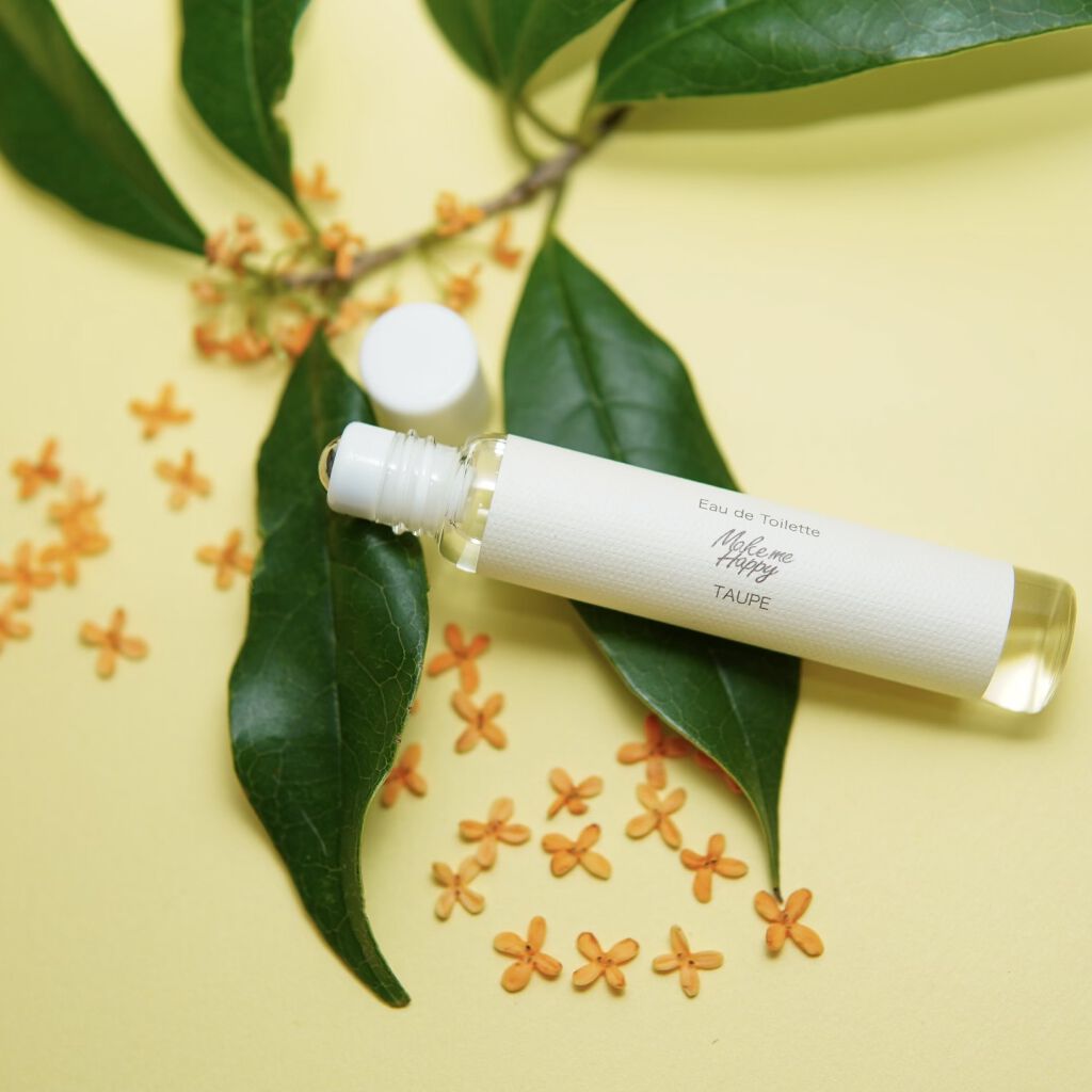 メイクミーハッピー ハンドクリーム WHITE/キャンメイク/ハンドクリームを使ったクチコミ（2枚目）