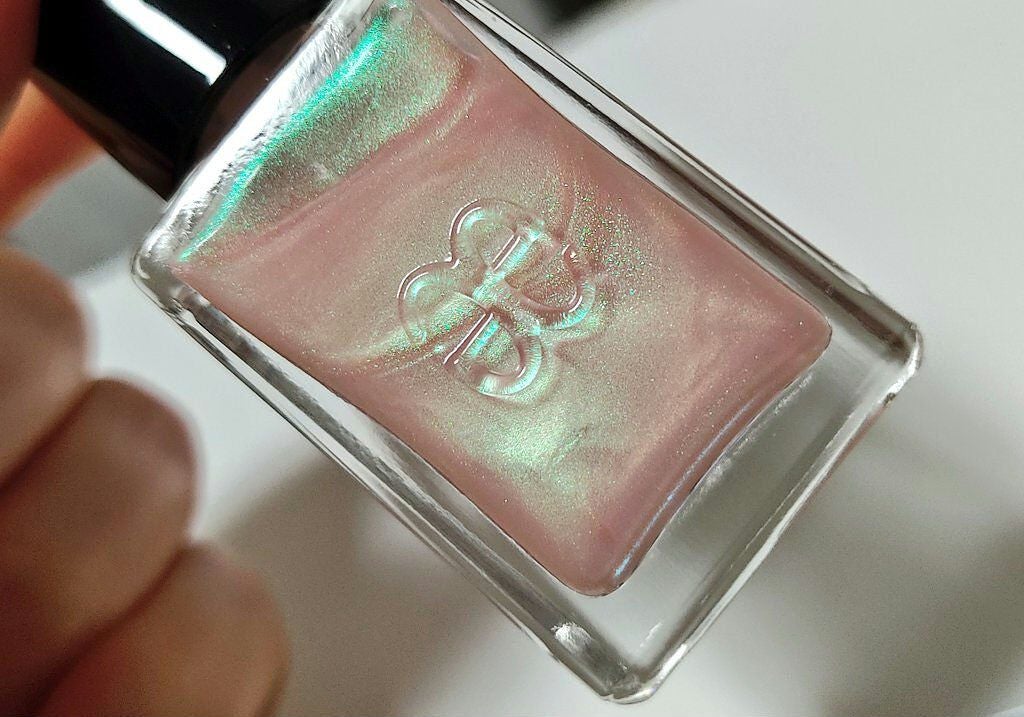 エレガンス ラズル エナメルラッカー/エレガンス ラズル /マニキュアを使ったクチコミ(1枚目)