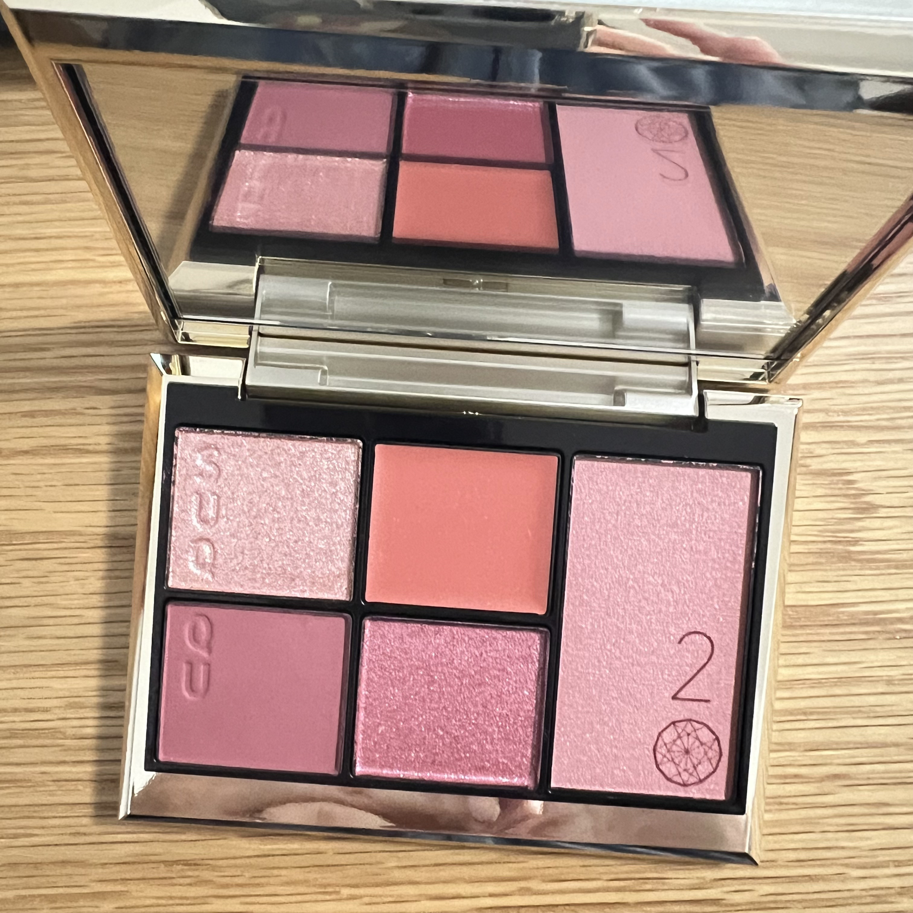 20th アニバーサリー アイ＆ブラッシュ コンパクト/SUQQU/アイシャドウパレットを使ったクチコミ（1枚目）