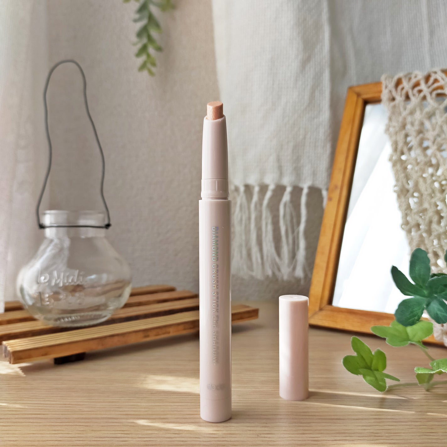 ドド ダイアモンドクラッシュスティック/ドド/スティックアイシャドウを使ったクチコミ(1枚目)