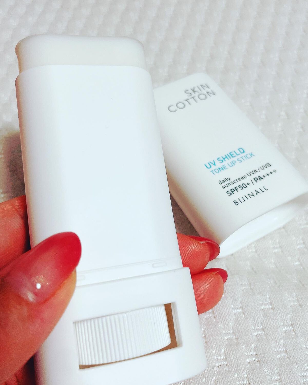 UVシールド トーンアップスティック/スキンコットン/日焼け止めスティックを使ったクチコミ（2枚目）