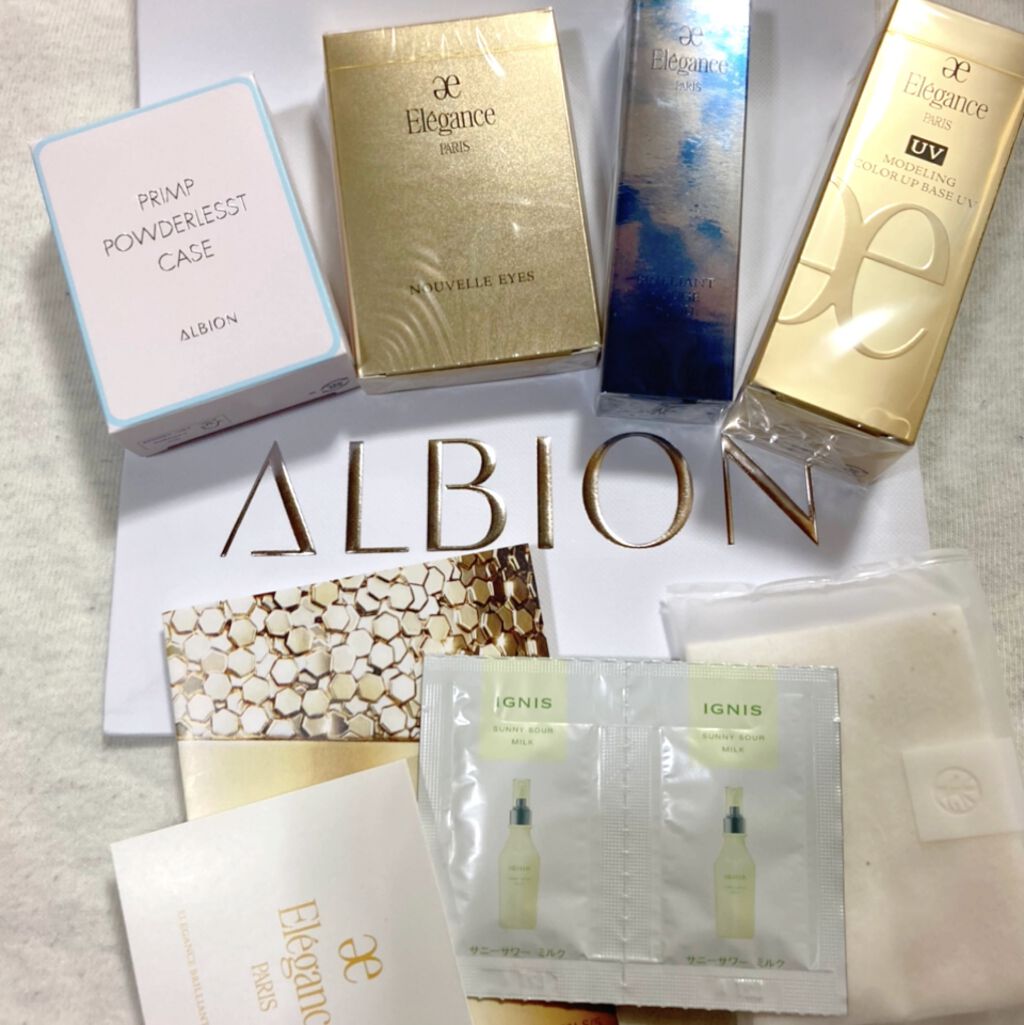 🎀購入品メモ🎀

先日アルビオンとエレガンスのコスメを色々購入🌟

1度使用してから、エレガンスは本当に虜になってる🥺💕✨

アルビオンはプリンプパウダレストが気になり購入😊✨

また使用したらレビューします❣️