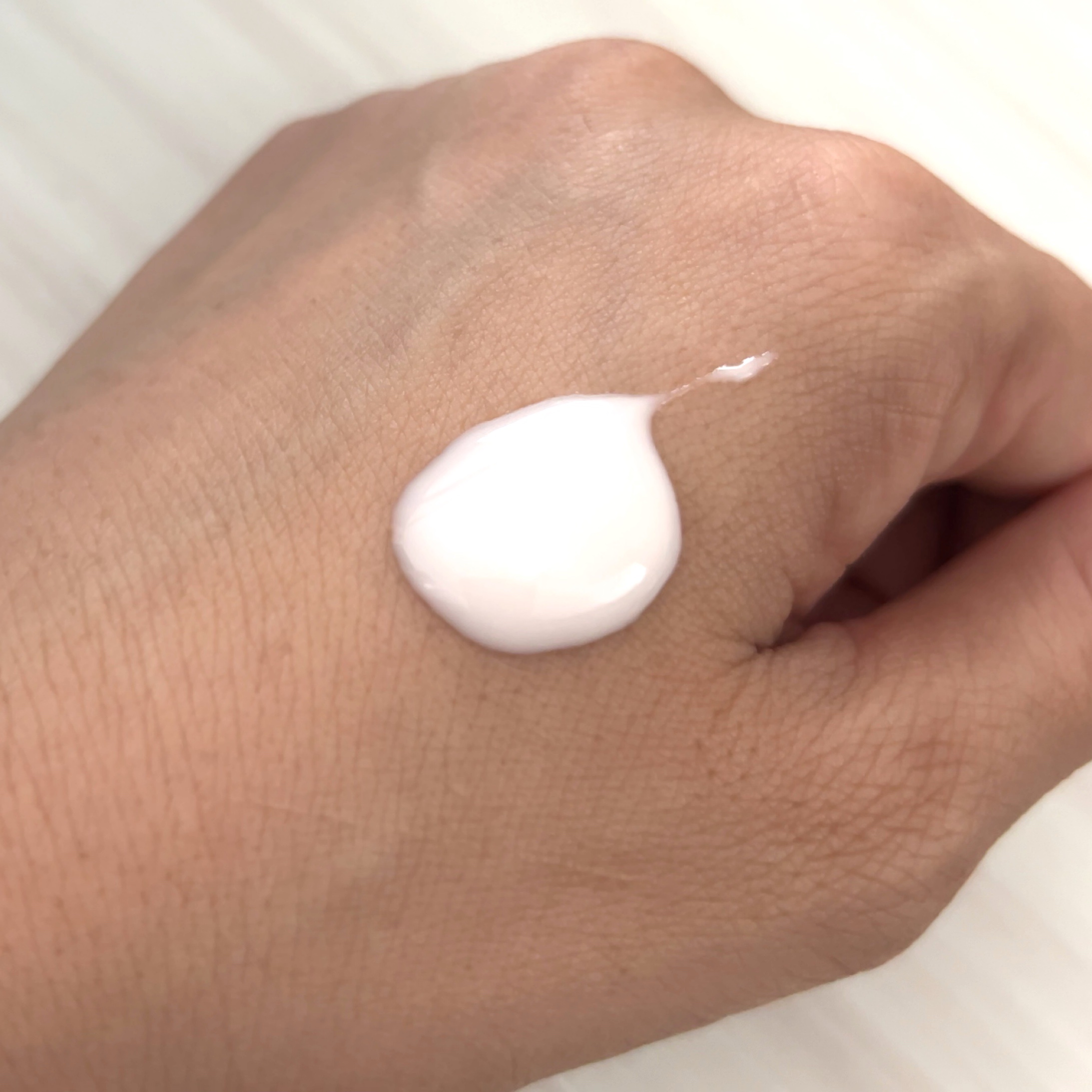 ヴィーガンアクアグロウサンセラム/HAMEL/日焼け止めローションを使ったクチコミ（2枚目）