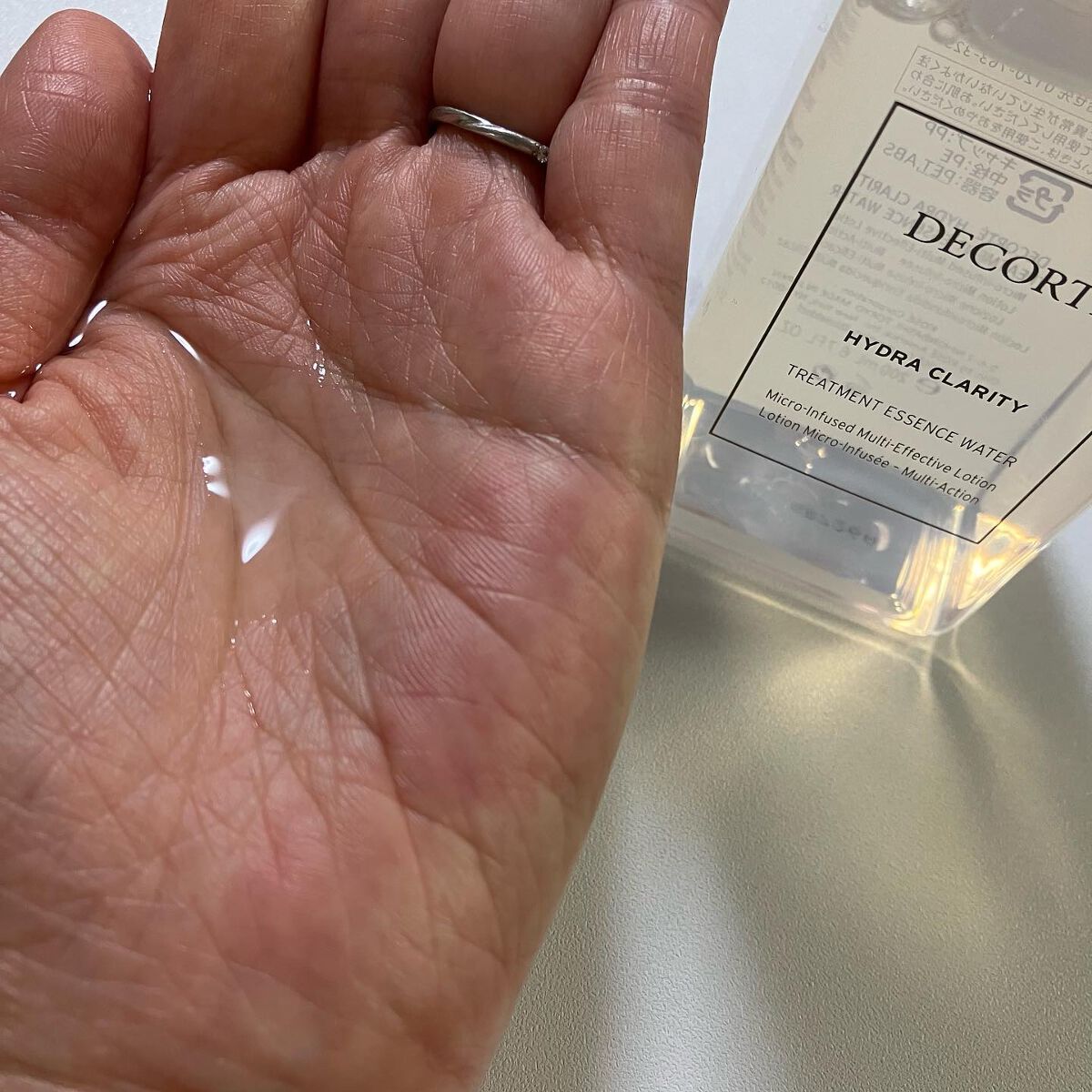 イドラクラリティ　薬用 トリートメント エッセンス ウォーター/DECORTÉ/化粧水を使ったクチコミ（2枚目）