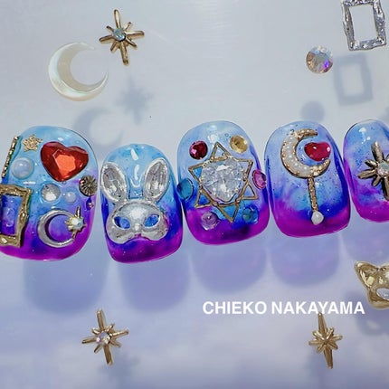 なかやまちえこ on LIPS 「masquerade🌙365日ネイル258日め⠀⠀パーツはPR..」(2枚目)