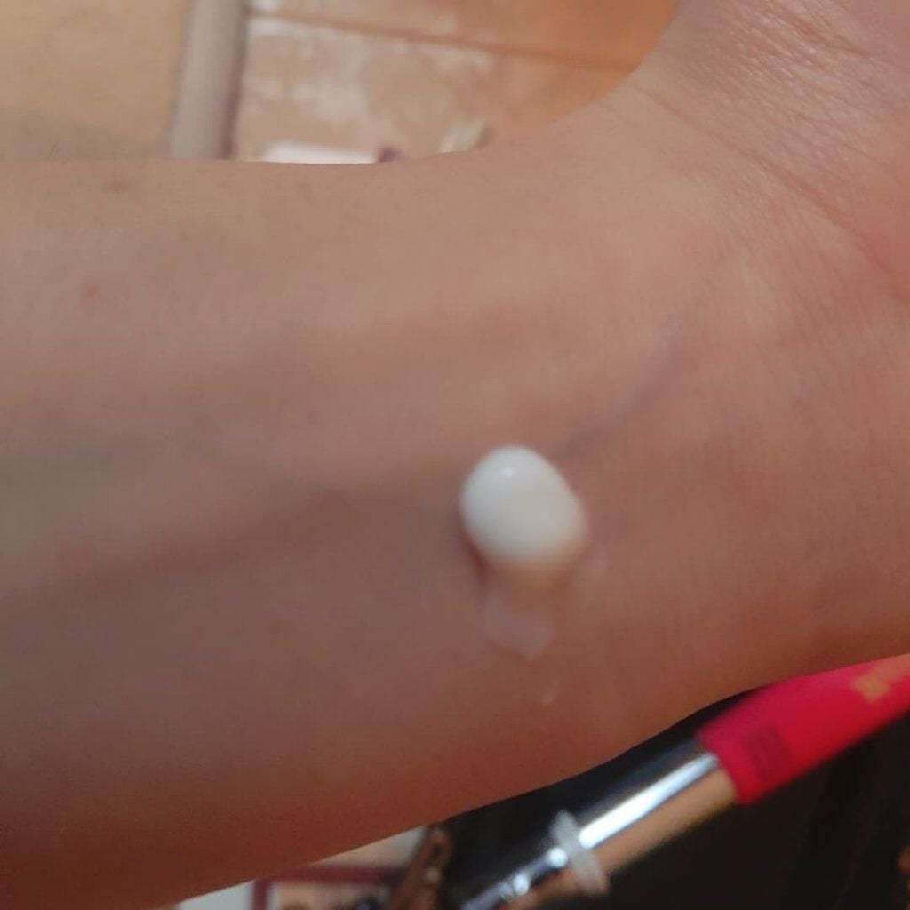 アイキュット マッサージャークリーム/AGARISM/アイケア・アイクリームを使ったクチコミ(5枚目)