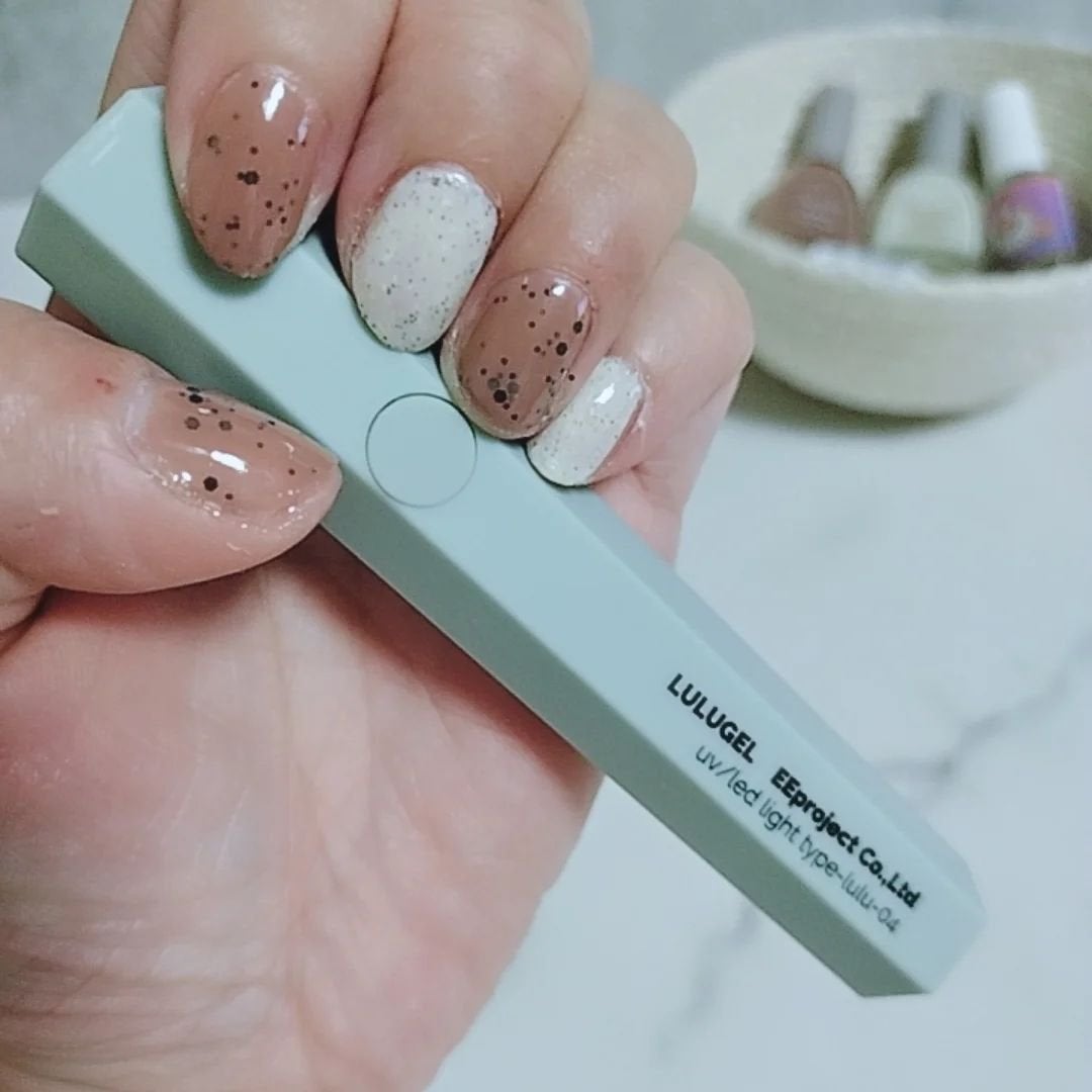 みぃ on LIPS 「eenailselectペン型ライト(03.GREEN)@ee..」(7枚目)