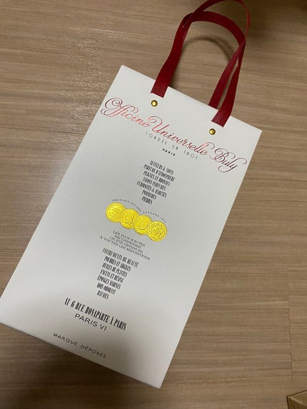 レ・ヴィルジナル/オフィシーヌ・ユニヴェルセル・ビュリー/ボディミルクを使ったクチコミ(4枚目)