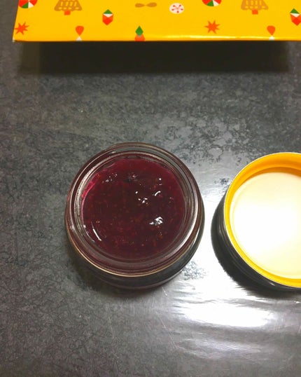 デリシャス&フルーティー リップスクラブ /L'OCCITANE/リップスクラブを使ったクチコミ(2枚目)