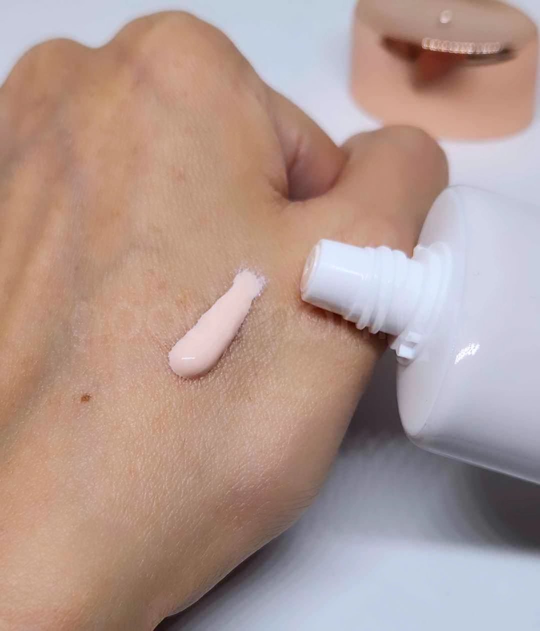 ウォータフルトーンアップサンクリーム/ダルバ/日焼け止めクリームを使ったクチコミ（3枚目）