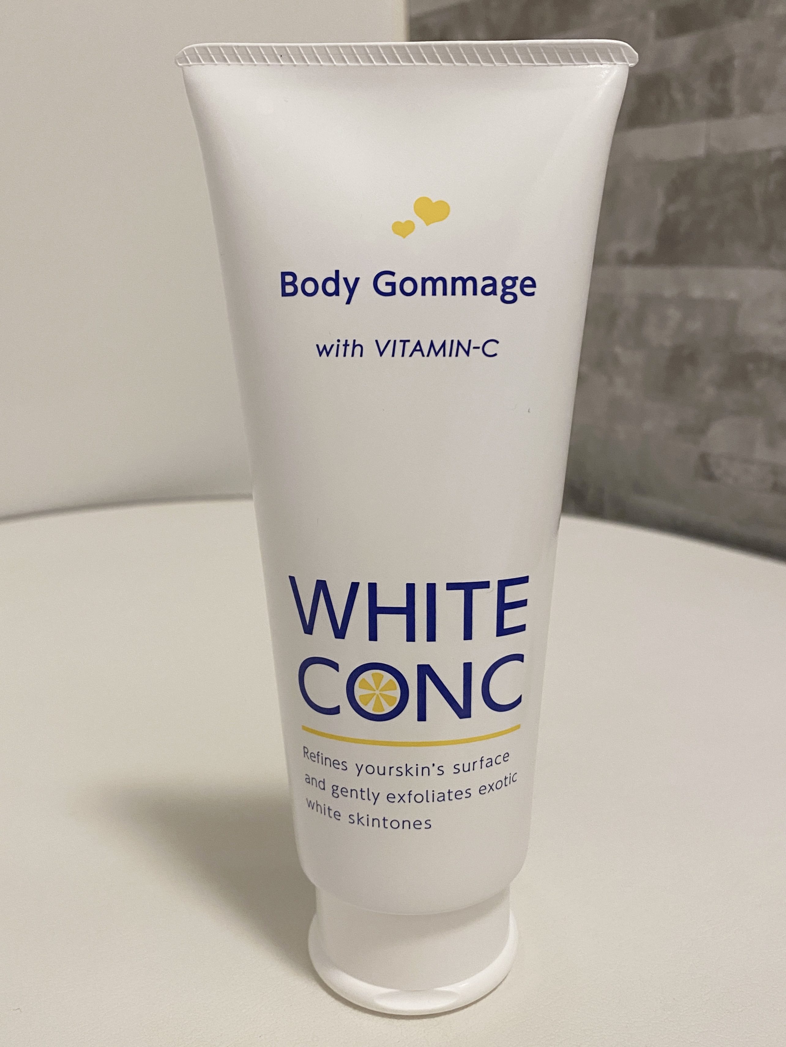 薬用ホワイトコンク ボディゴマージュCII/ホワイトコンク/ボディスクラブを使ったクチコミ（1枚目）