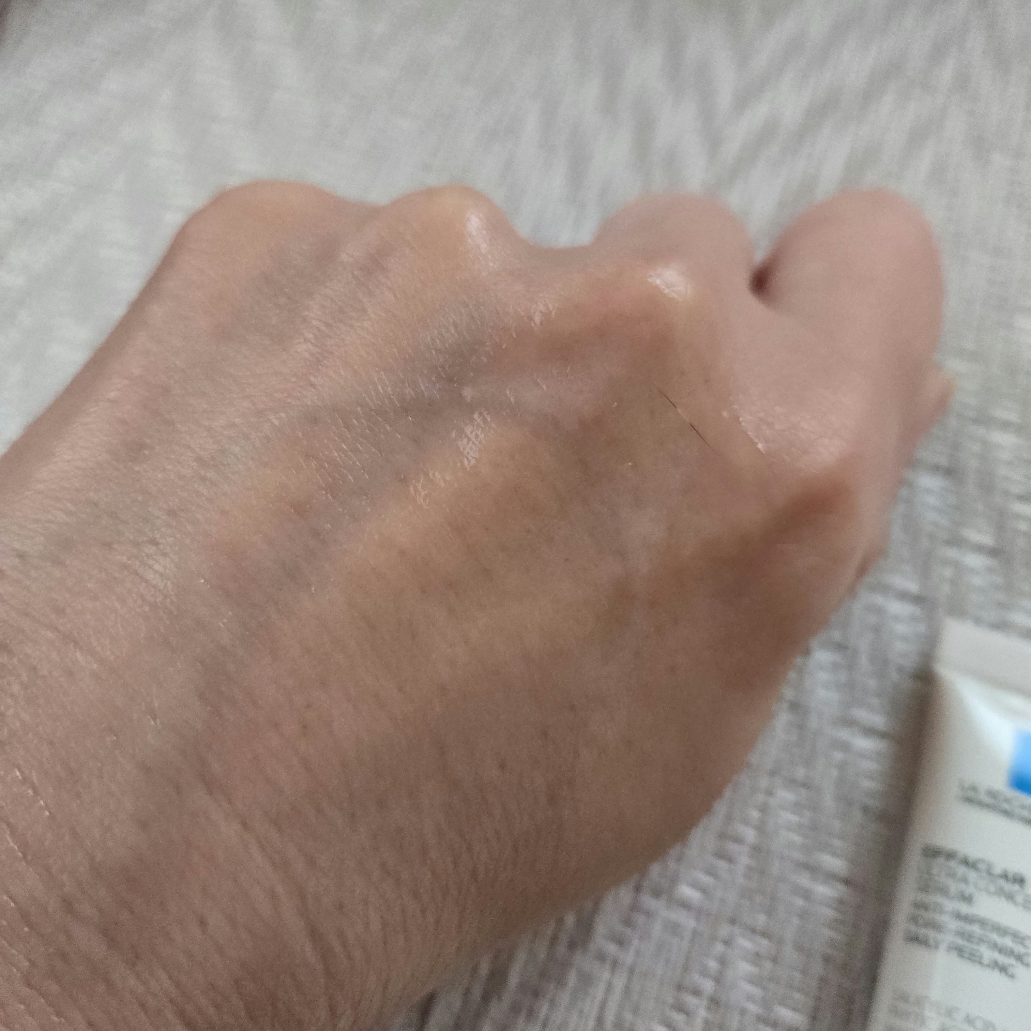 エファクラ ピールケア セラム/ラ ロッシュ ポゼ/美容液を使ったクチコミ（2枚目）