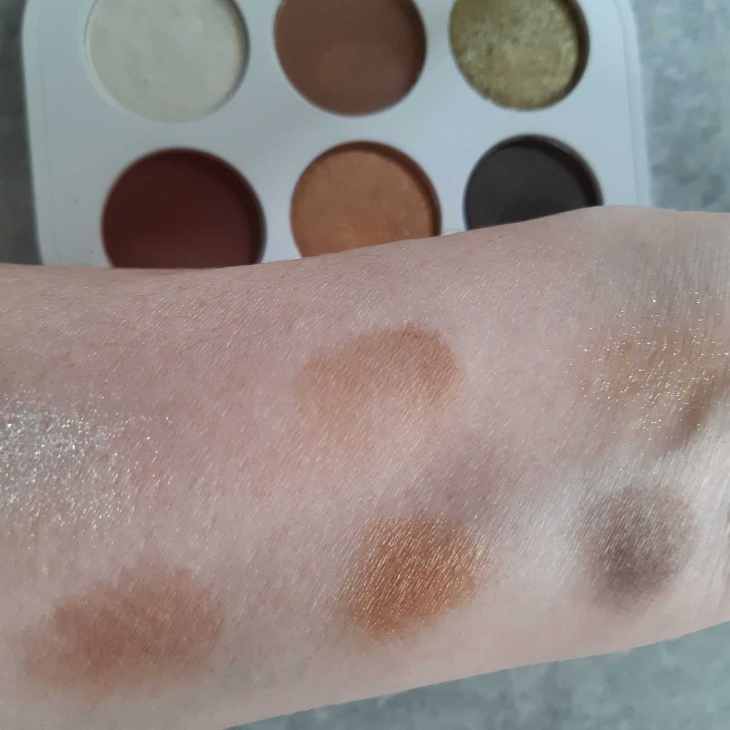 スコール ゴールズ アイシャドウ パレット × 6/M・A・C/アイシャドウパレットを使ったクチコミ(4枚目)