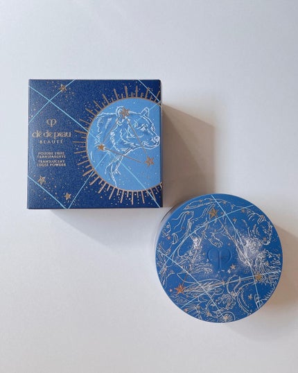 ひなた on LIPS 「素敵すぎて幸せな気持ちになれるクリスマスコフレ💕clédepe..」(4枚目)