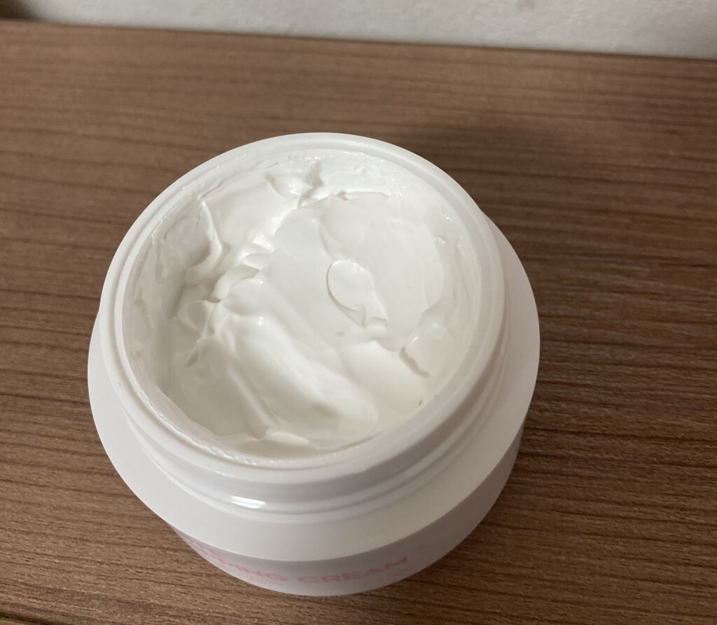 WHITE WHIPPING CREAM(ウユクリーム)/G9SKIN/化粧下地を使ったクチコミ（2枚目）