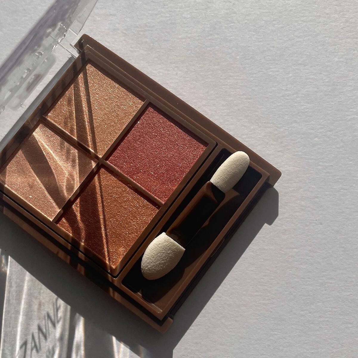 ニュアンスオンアイシャドウ/CEZANNE/アイシャドウパレットを使ったクチコミ（2枚目）