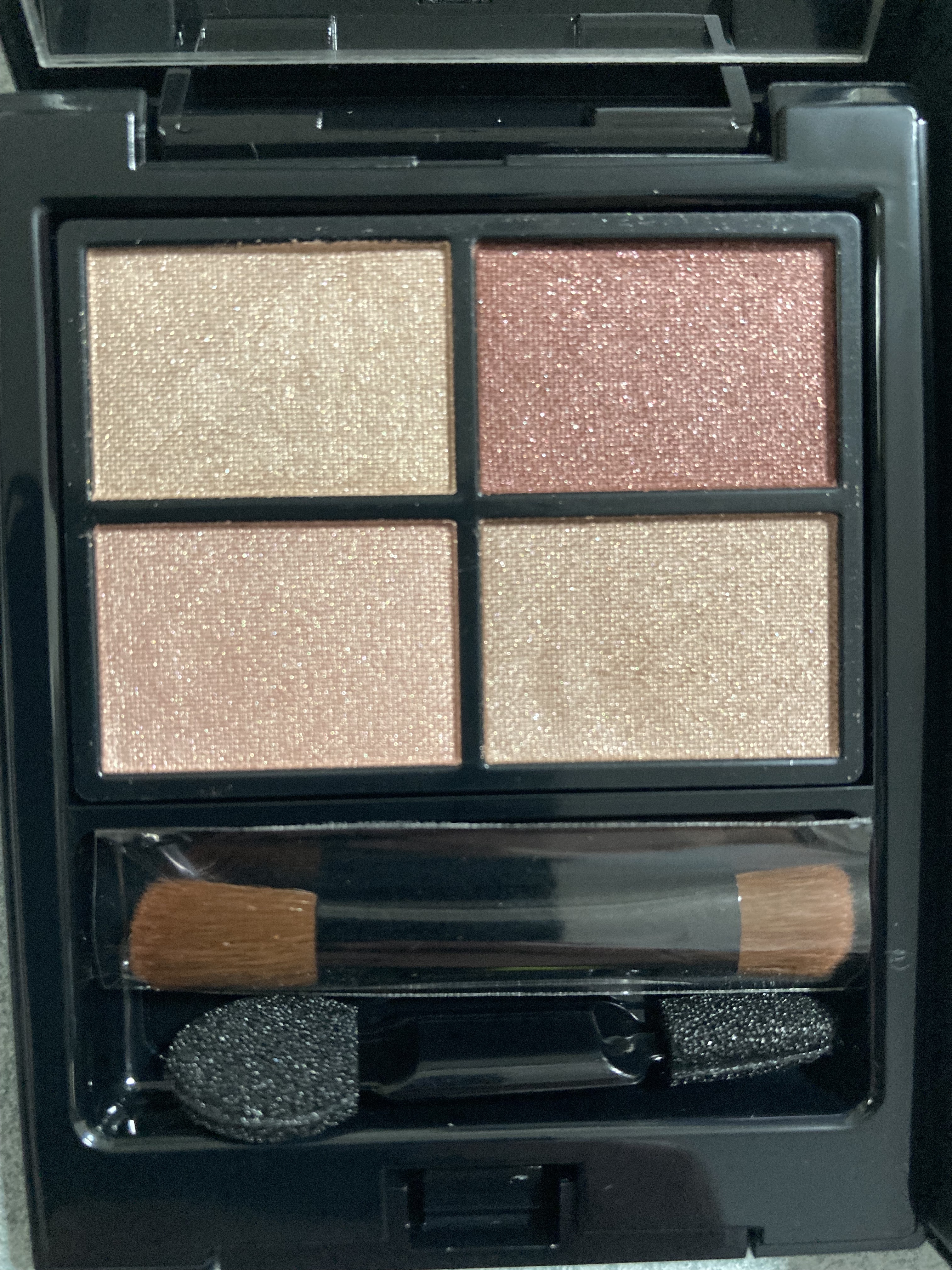 ミネラルクラッシィシャドー/エトヴォス/アイシャドウパレットを使ったクチコミ（1枚目）