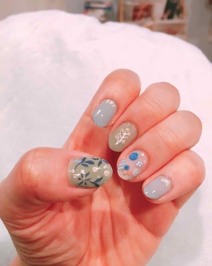 カラフルネイルズ/キャンメイク/マニキュアを使ったクチコミ(3枚目)