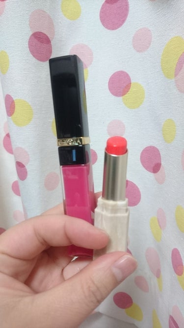 最近いいなと思った重ね付けリップ💄✨


使ったのは
①アルビオン エクシア AL クリスタルグロス PK104(新色)
②エレガンス クルーズ ステインルージュ M02


写メ下手なのは許して欲しい