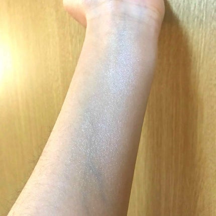 Blacklight Highlight - 6 Color Palette/bh cosmetics/パウダーハイライトを使ったクチコミ(3枚目)