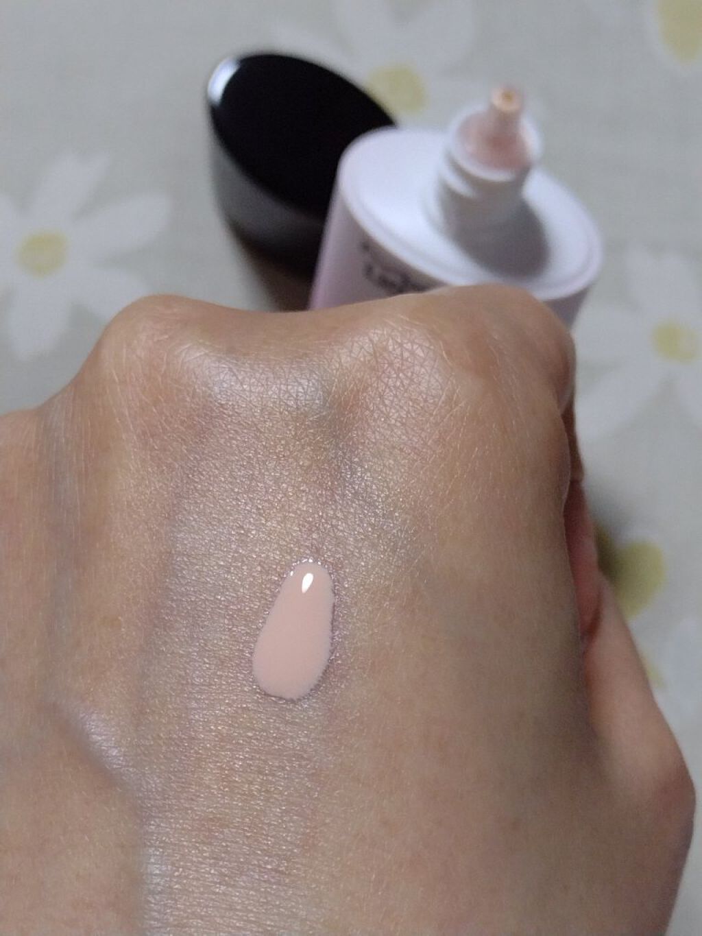 ライトフル Ｃ＋ティンティッド プライマーSPF45(PA++++)/M・A・C/化粧下地を使ったクチコミ（2枚目）