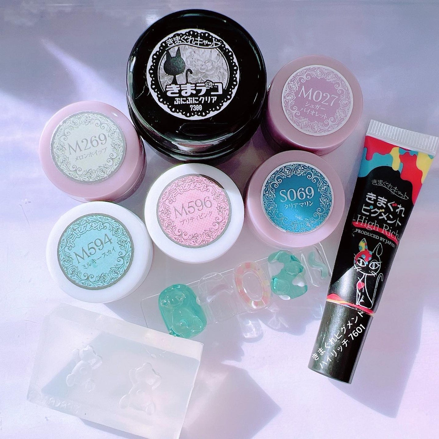 なかやまちえこ on LIPS 「透明感🏝✨⠀⠀365日ネイル170日め⠀⠀シリコンモールドはプ..」(2枚目)