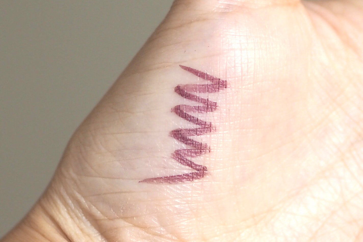 ニューアピールライナー/KiSS/リキッドアイライナーを使ったクチコミ(4枚目)