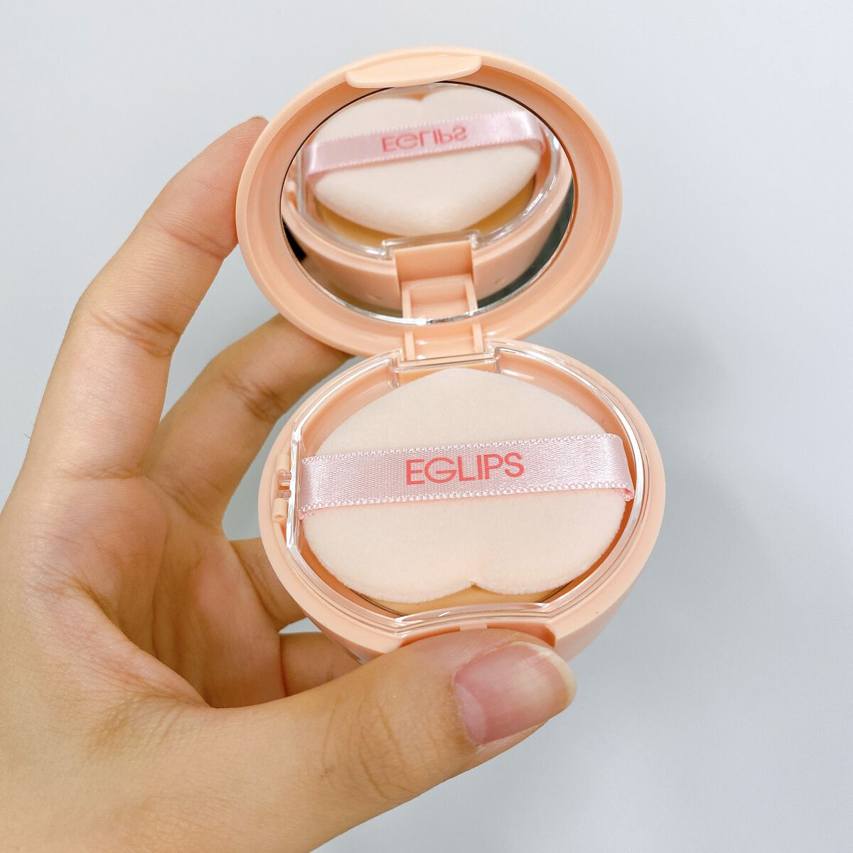 ブラーパウダーパクト ピーチエディション/EGLIPS/プレストパウダーを使ったクチコミ(2枚目)