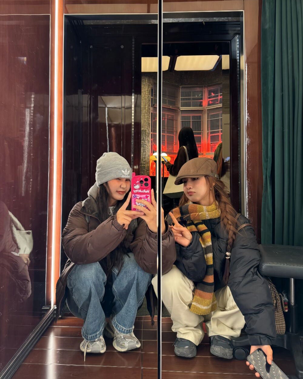 ひとみ on LIPS 「友達と会うのが楽しみです#コーデ#ファッション#韓国雑貨#韓国..」(1枚目)