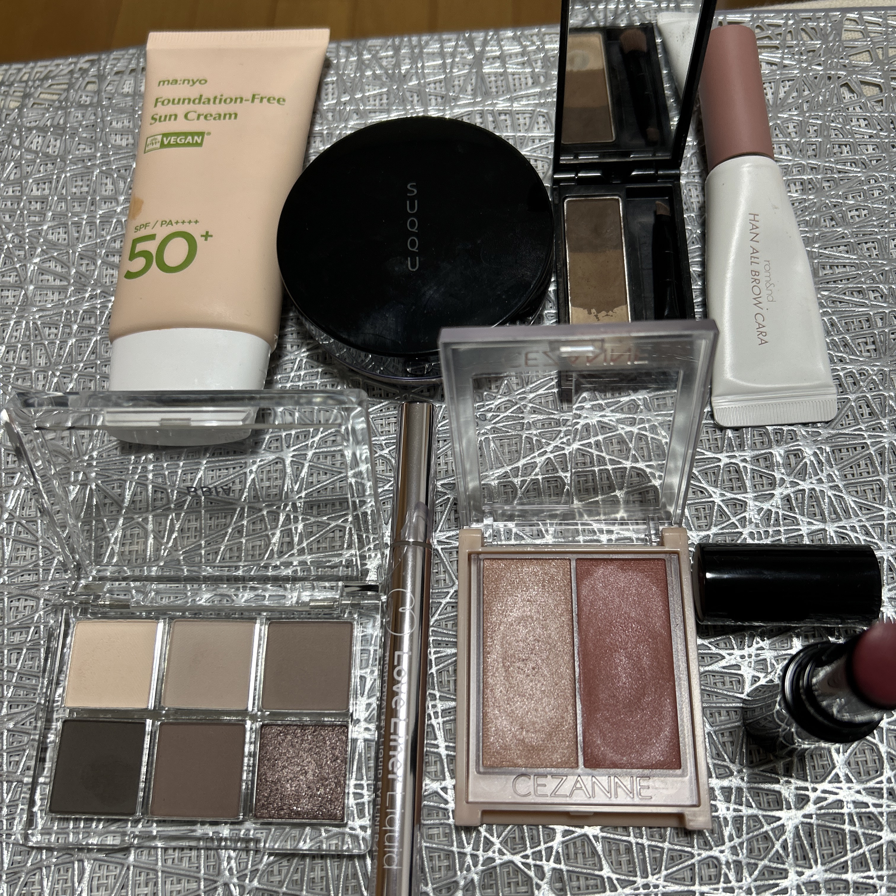 ケイト デザイニングアイブロウ3D/KATE/パウダーアイブロウを使ったクチコミ（2枚目）