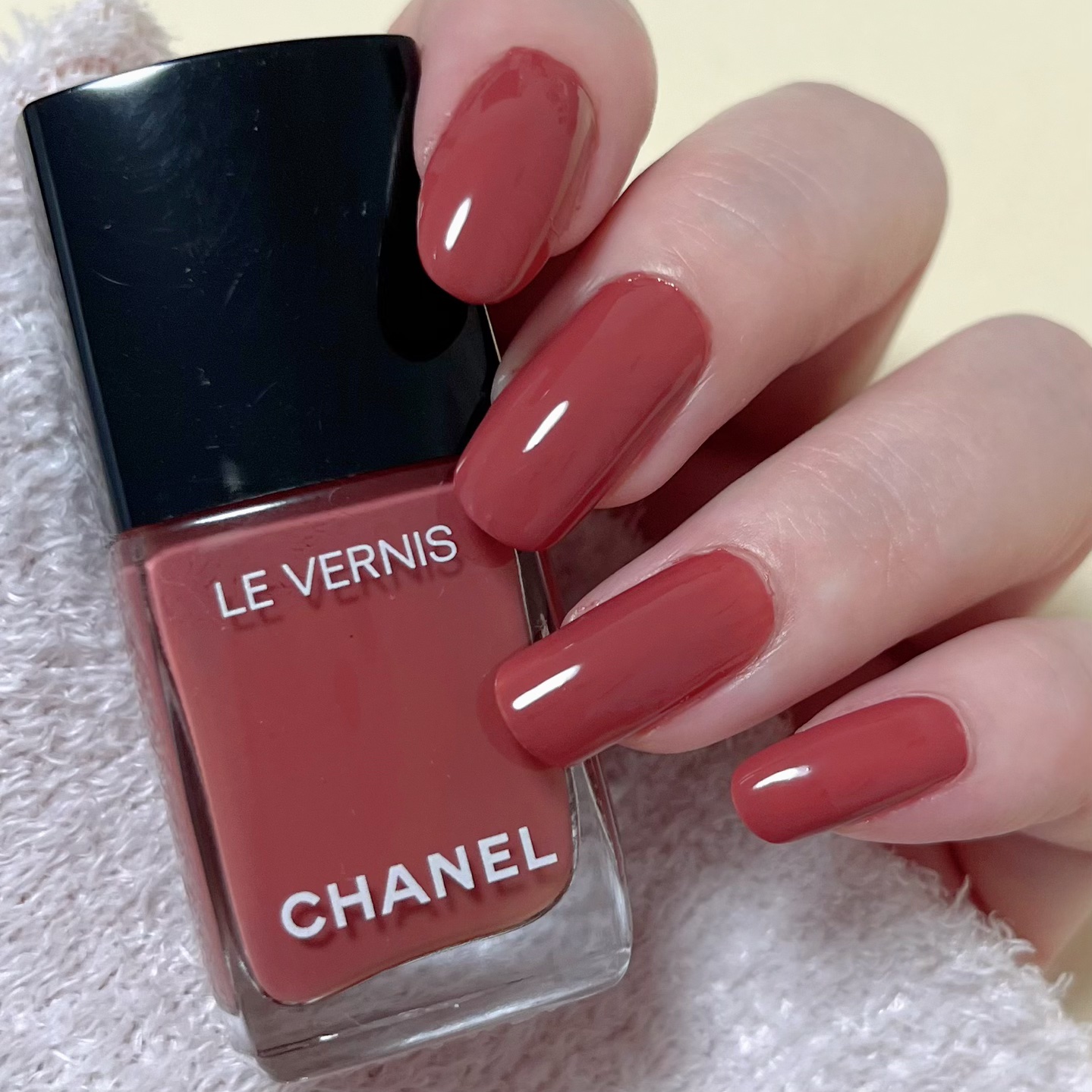 ヴェルニ ロング トゥニュ/CHANEL/マニキュアを使ったクチコミ（2枚目）