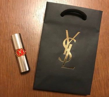 ルージュ ヴォリュプテ ロックシャイン/YVES SAINT LAURENT BEAUTE/口紅を使ったクチコミ（2枚目）