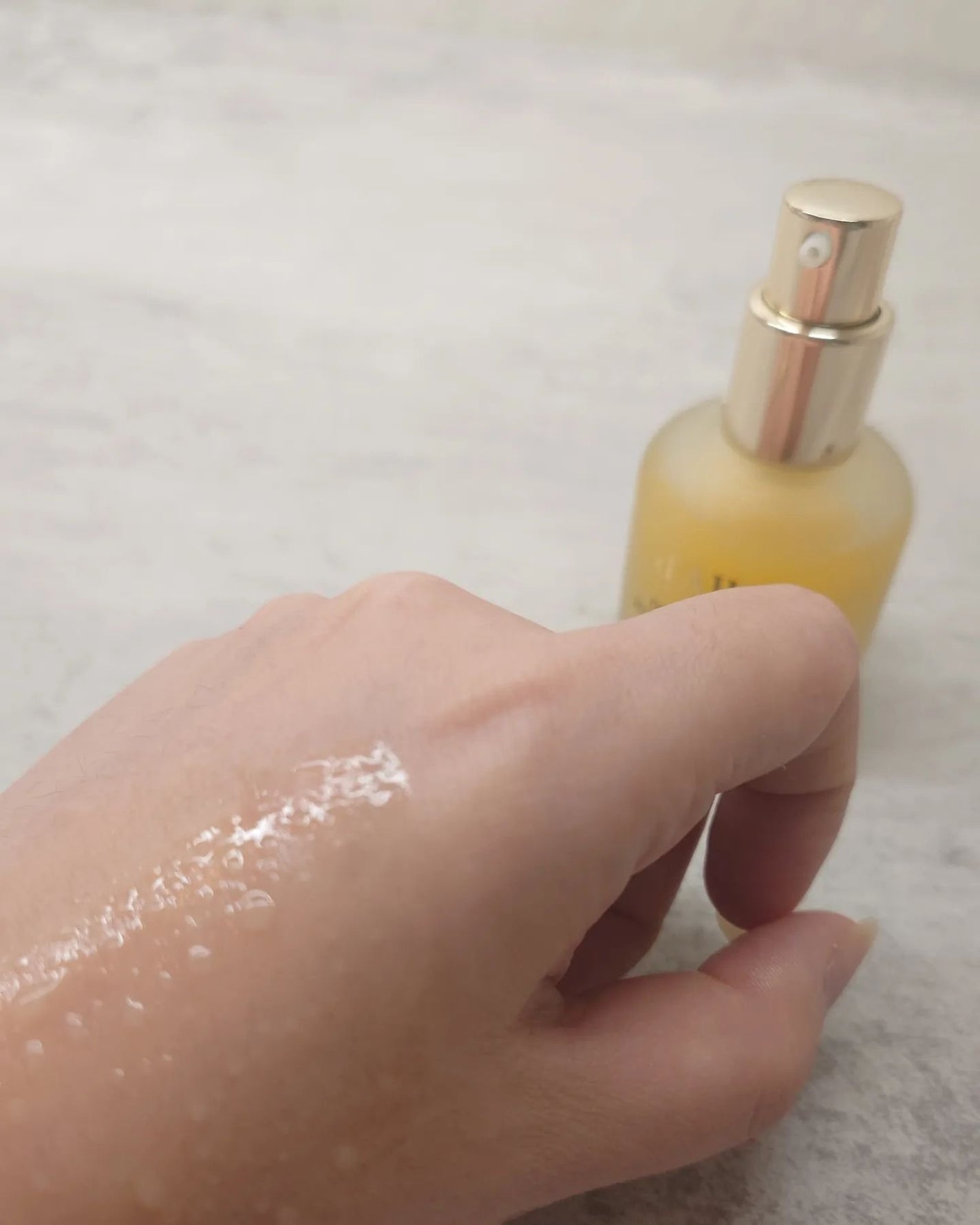 ホワイトトリュフダブルレイヤーリバイタライジングセラム/ダルバ/美容液を使ったクチコミ(4枚目)