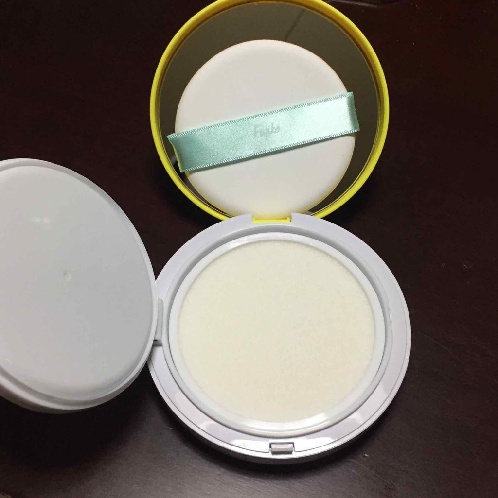 フジコあぶらとりウォーターパウダー/Fujiko/プレストパウダーを使ったクチコミ(3枚目)