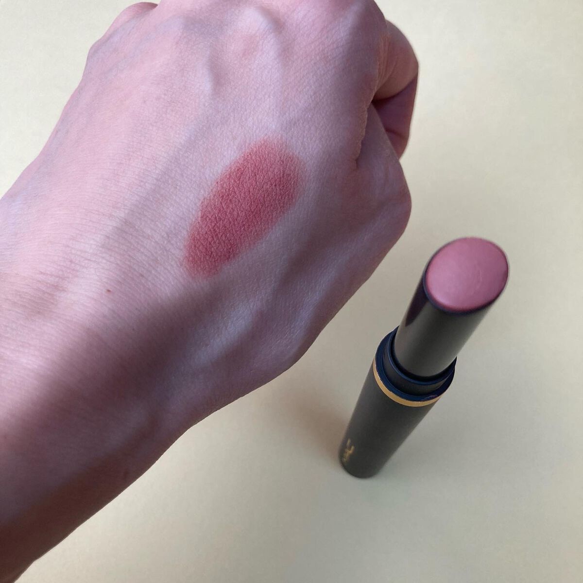パウダー キス ベルベット ブラー スリム リップスティック オーバー ザ トープ/M・A・C/口紅を使ったクチコミ（1枚目）