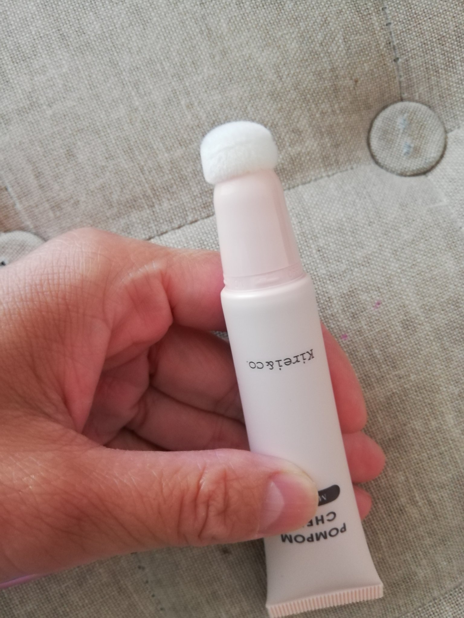 キラキラポムポムチーク L1 モーヴ/Kirei&co./リキッドチークを使ったクチコミ（2枚目）