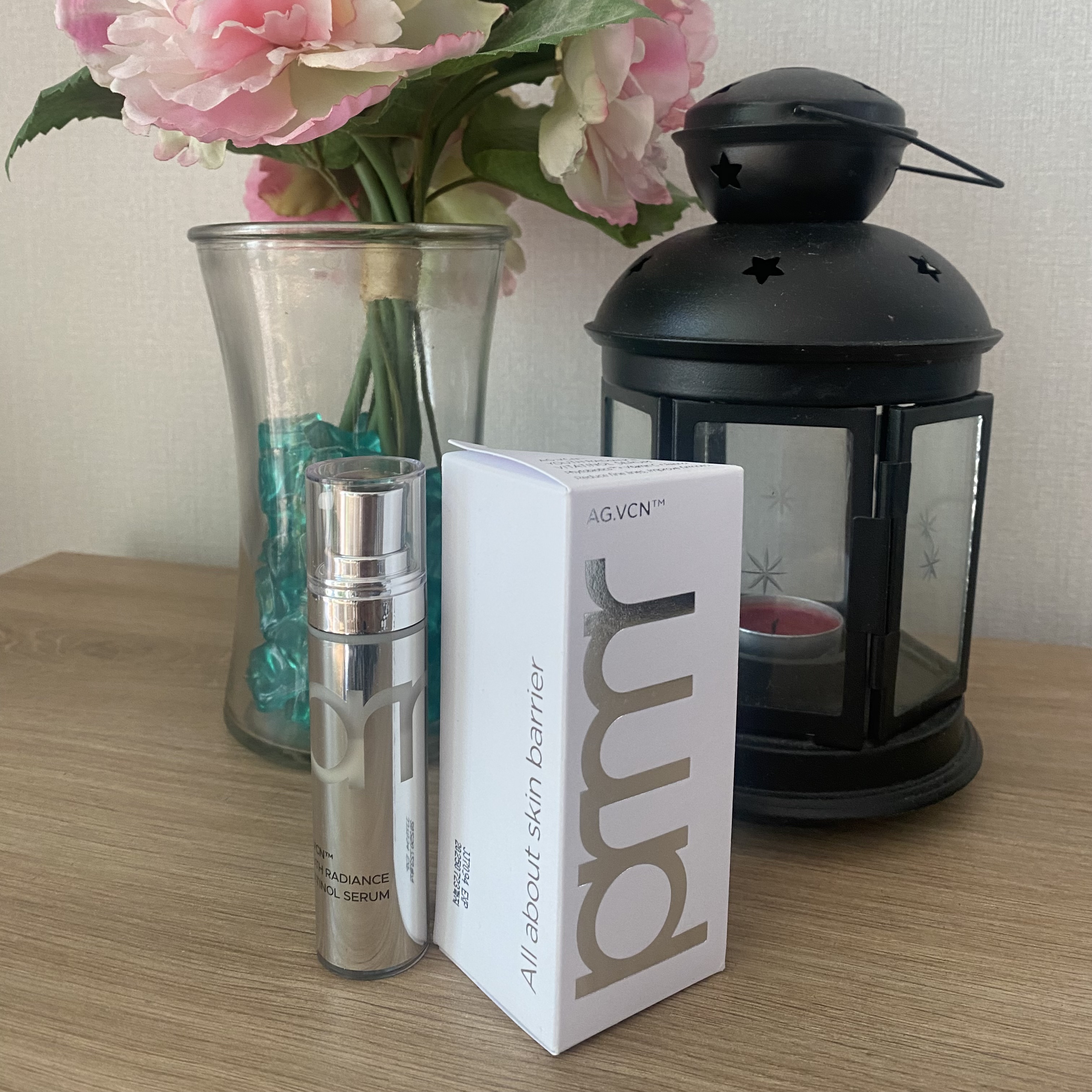 primera[プリメラ] ユースラディアンス ビタチノールセラム

毛穴がすごく気になるのと、秋になってお肌が敏感になってきたので、こちらの商品を購入してみました🥰

ビタミンCとレチノールの爆発的なシナジー効果で、特に毛穴の引き締め効