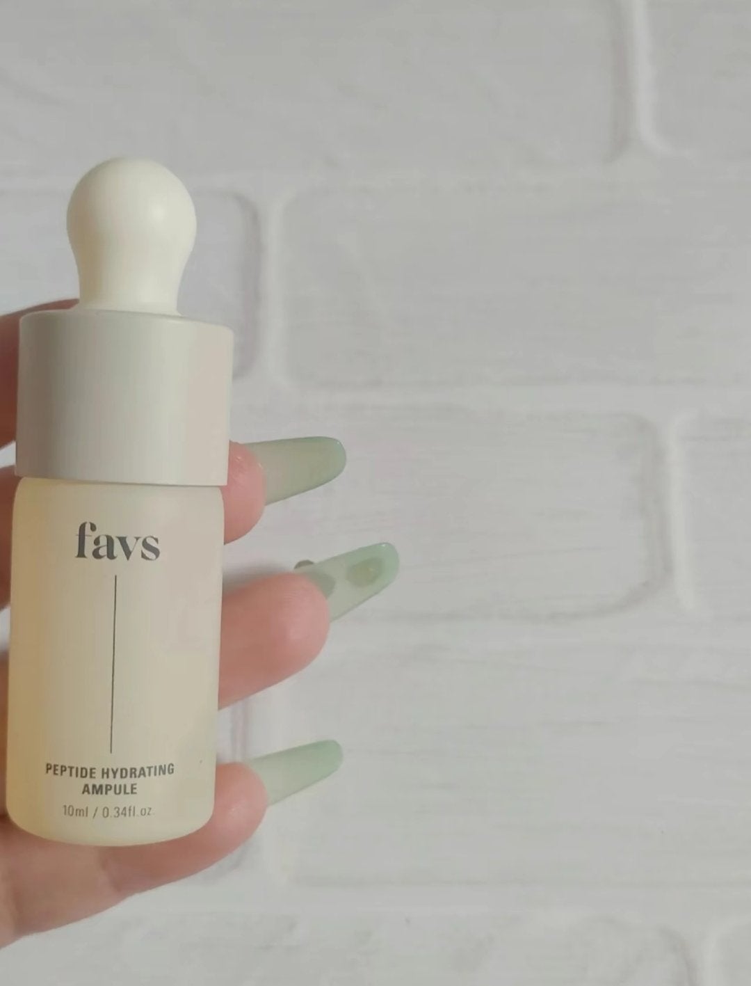 ペプチドハイドレーティングアンプル/favs/美容液を使ったクチコミ(2枚目)