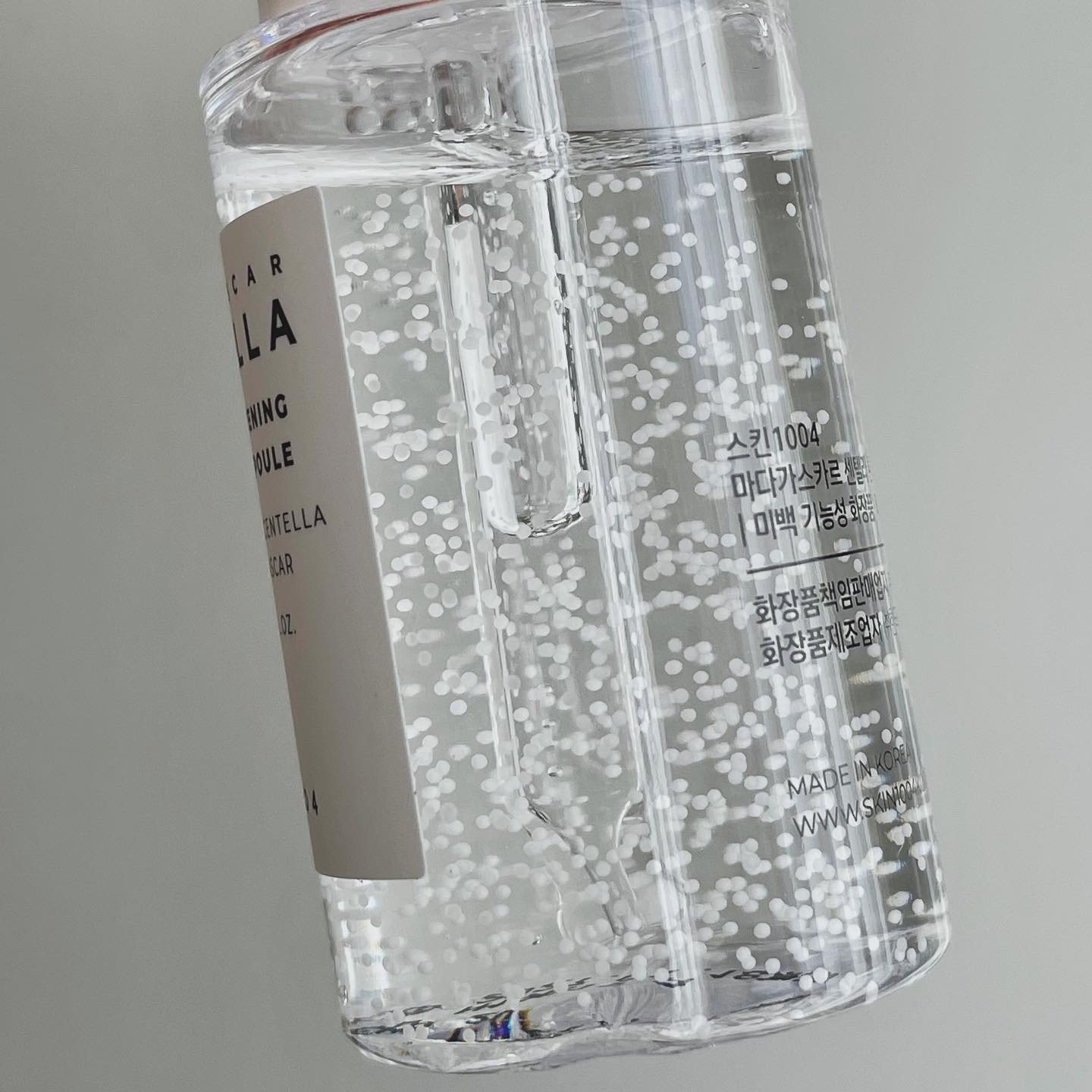 トーンブライトニング カプセルアンプル/SKIN1004/美容液を使ったクチコミ（2枚目）