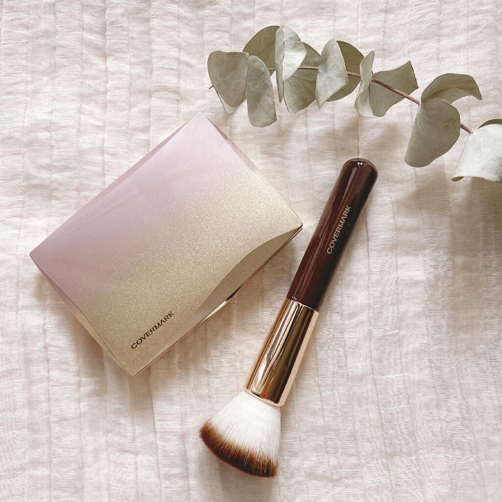 シルキー フィット/COVERMARK/パウダーファンデーションを使ったクチコミ(3枚目)