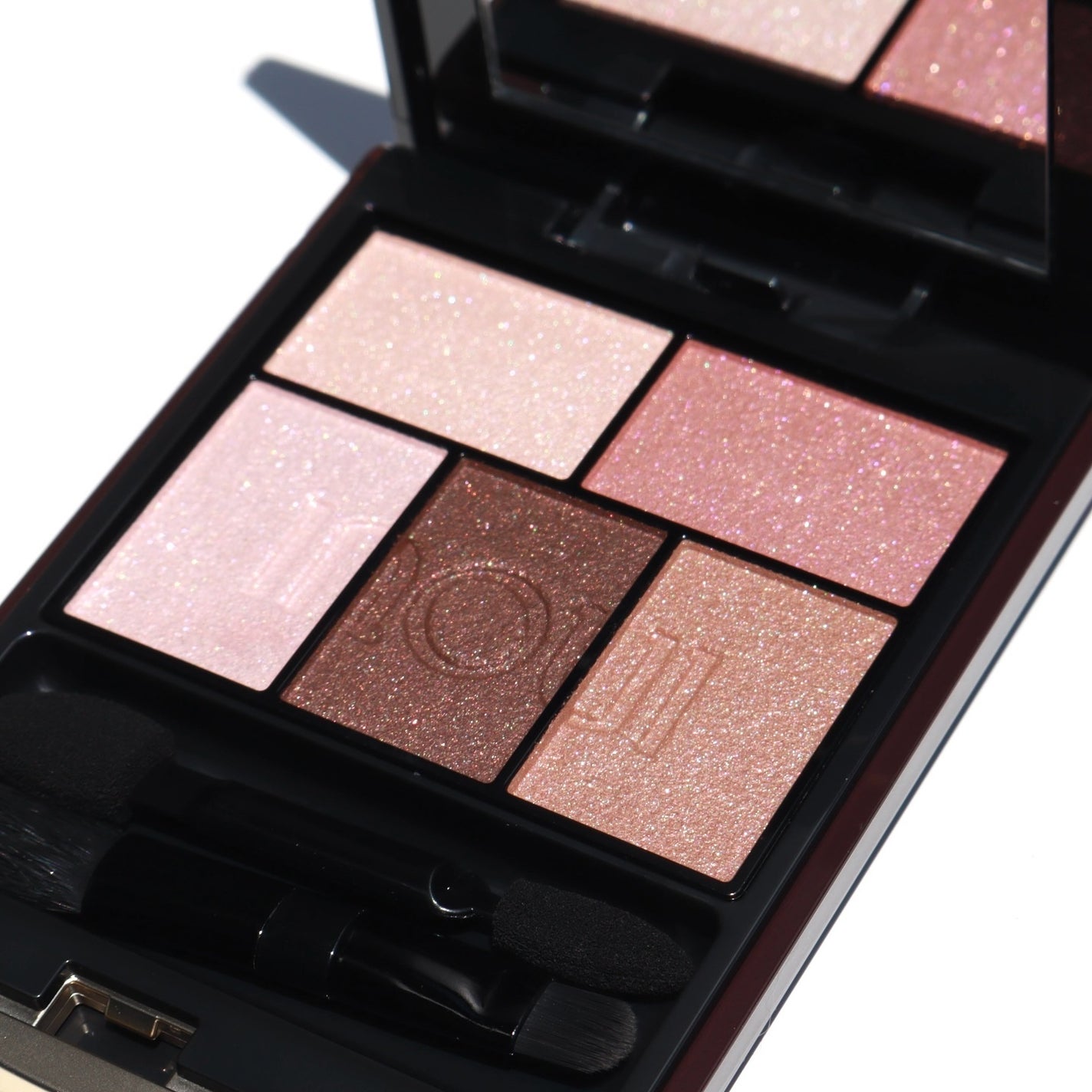 インウイ アイズ/INOUI/アイシャドウパレットを使ったクチコミ(1枚目)