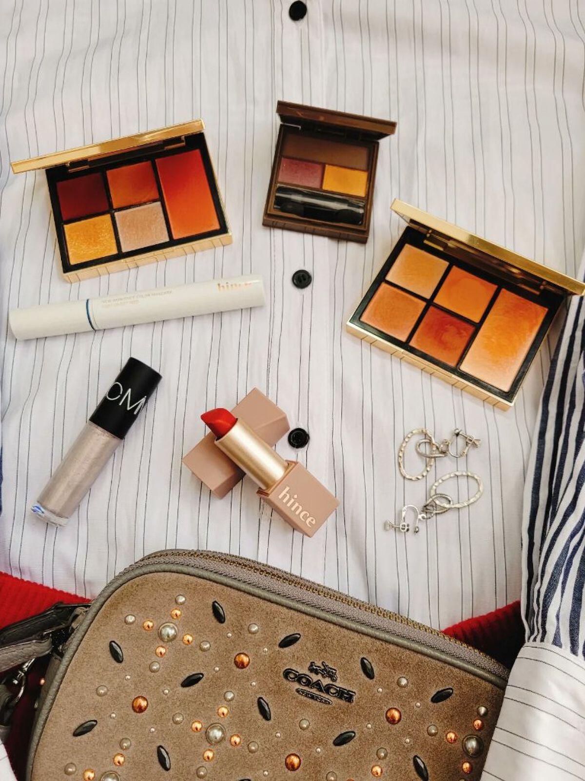 ムードインハンサーマット  M006 アバヴパッション/hince/口紅を使ったクチコミ（2枚目）