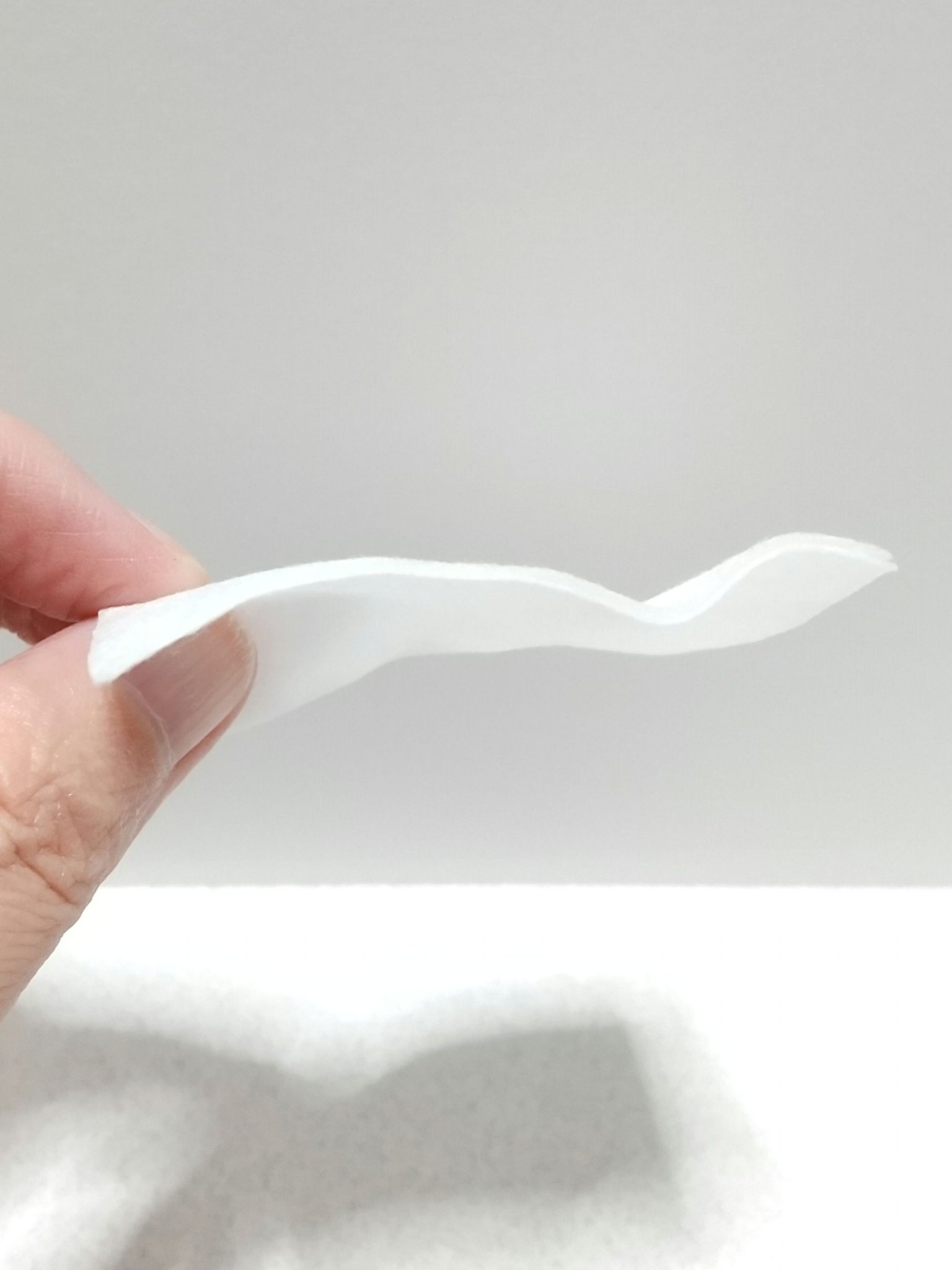 DAISO 化粧コットン スリムタイプのクチコミ「⭐️⭐️⭐️⭐️☆
100円で薄手コットン✨

DAISO
化粧コットン スリムタイプ
500.....」（2枚目）